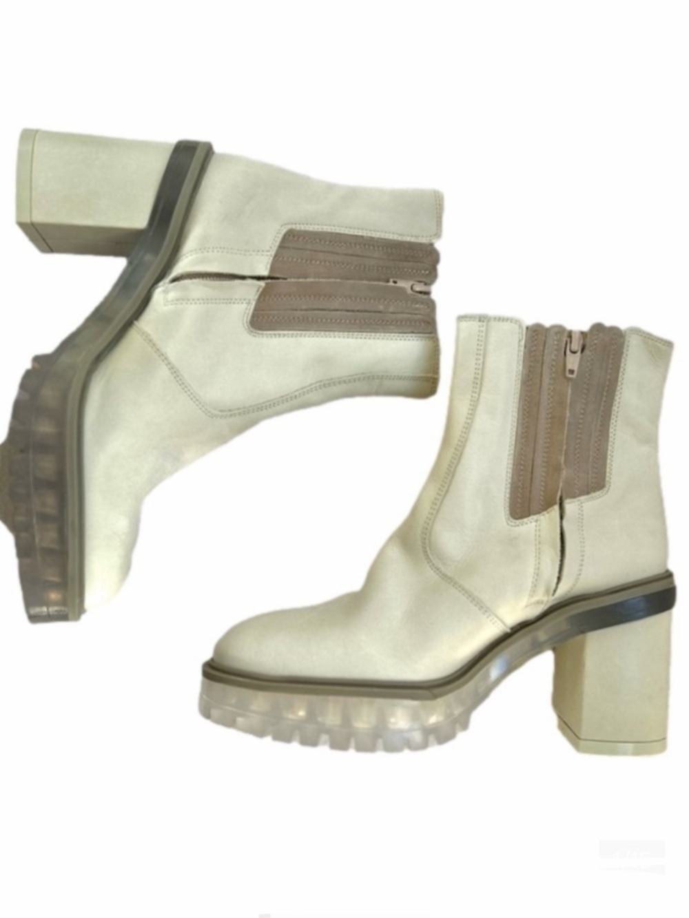 Free People James Chelsea Ice Boots Ecru Grey Size 38 NWOT Side Zip Platforms
